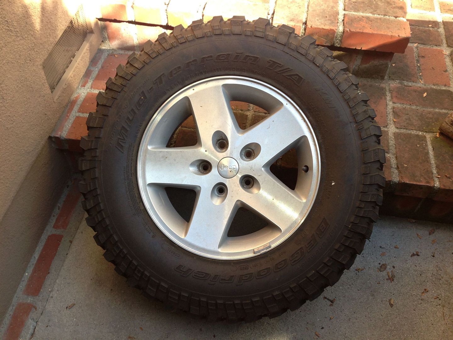 For Sale 2008 Jeep Rubicon Unlimited 17" Wheels & Tires Jeep